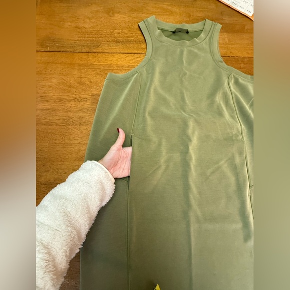 lululemon athletica olive Green softstreme Midi Dress 12 - Picture 2 of 6